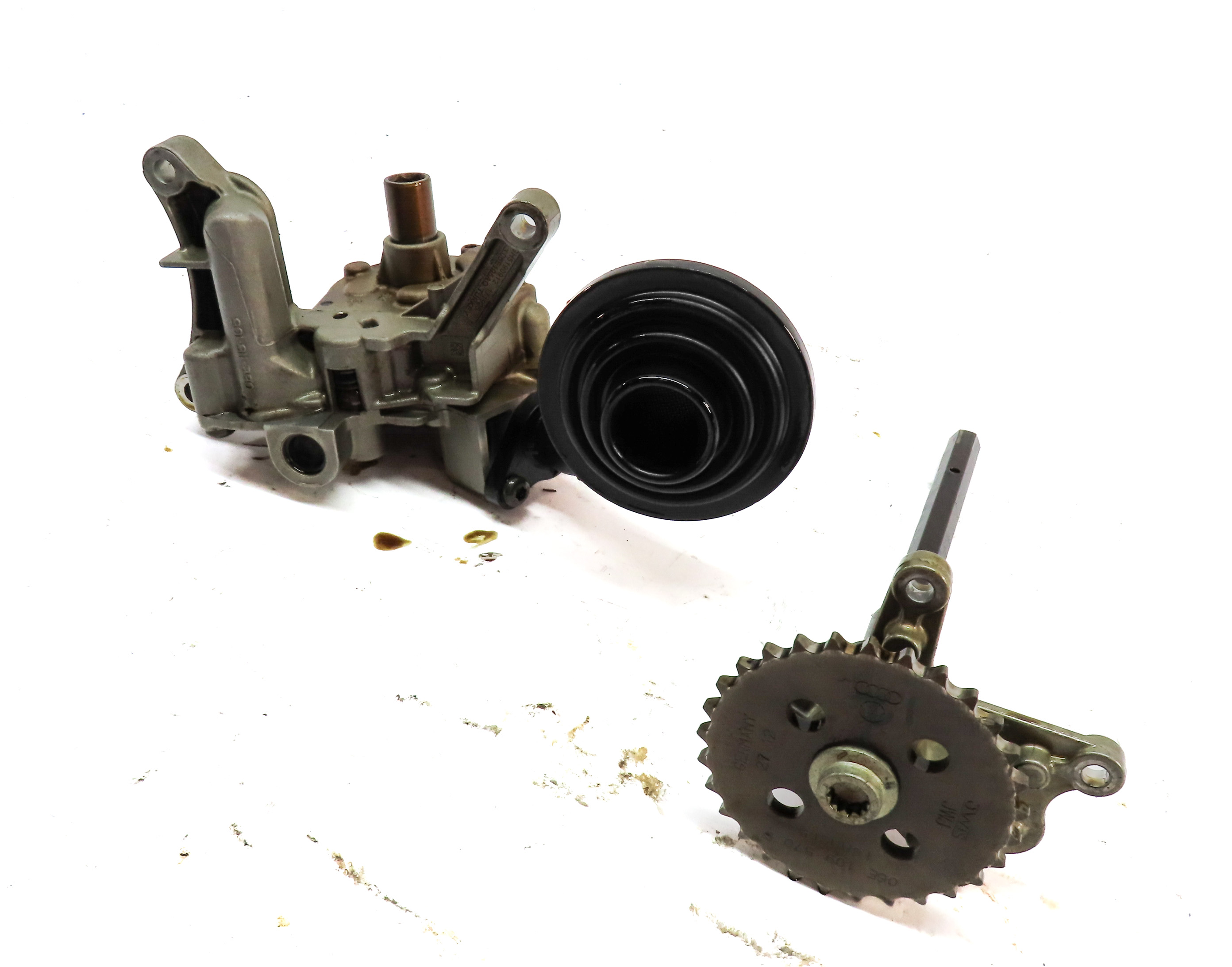 13 AUDI S4 B8 8K 3.0L SUPER (CGXC) ENGINE MOTOR OIL FLUID PUMP w/ PICK UP TUBE — exact item pictured